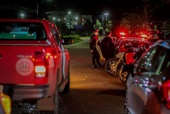 Na 2ª noite da Operação Urgência equipes flagram aglomerações envolvendo o público jovem - News Rondônia
