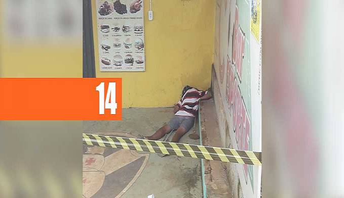 HOMEM É ENCONTRADO MORTO EM FRENTE A BAR - News Rondônia