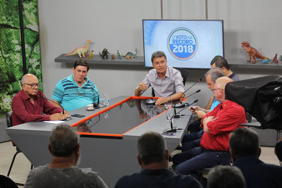ELEIÇÕES 2018: EXPEDITO PEDE QUE ELEITORES COMPAREM PREPARO E TAMBÉM O PLANO DE GOVERNO - News Rondônia