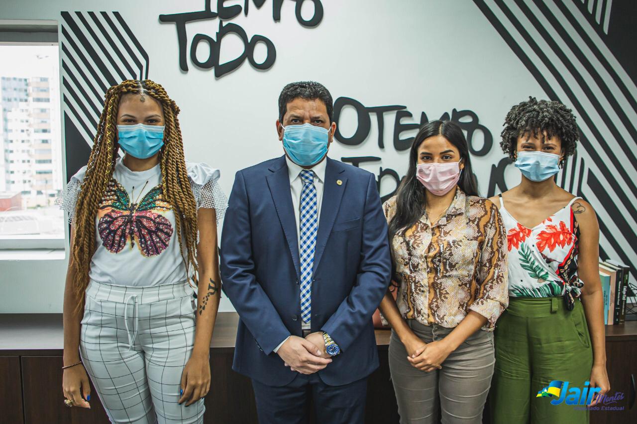 AGORA É LEI  Programa de Fornecimento de Absorventes Higiênicos nas Escolas Públicas e Municipais de Rondônia - News Rondônia