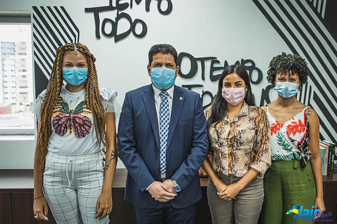 AGORA É LEI  Programa de Fornecimento de Absorventes Higiênicos nas Escolas Públicas e Municipais de Rondônia - News Rondônia
