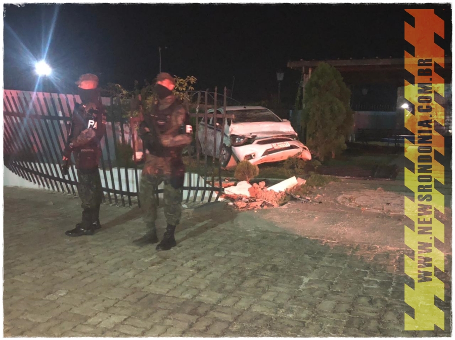 Jovem pega táxi da mãe escondido, empresta para o amigo que causa capotamento na capital - News Rondônia