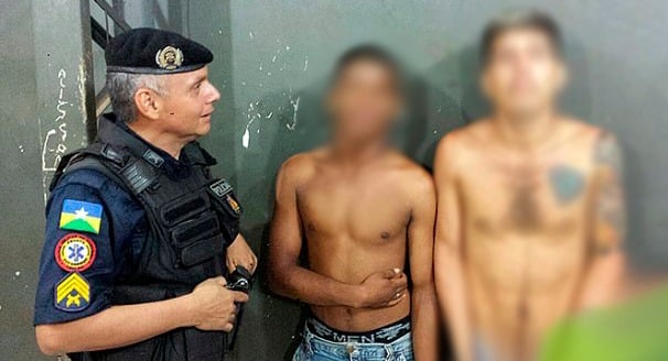 MAIS UM: POPULAÇÃO 'PRENDE' HOMEM SUSPEITO DE FURTO E ENTREGA PARA A GUARNIÇÃO DO SARGENTO GUSMÃO - News Rondônia