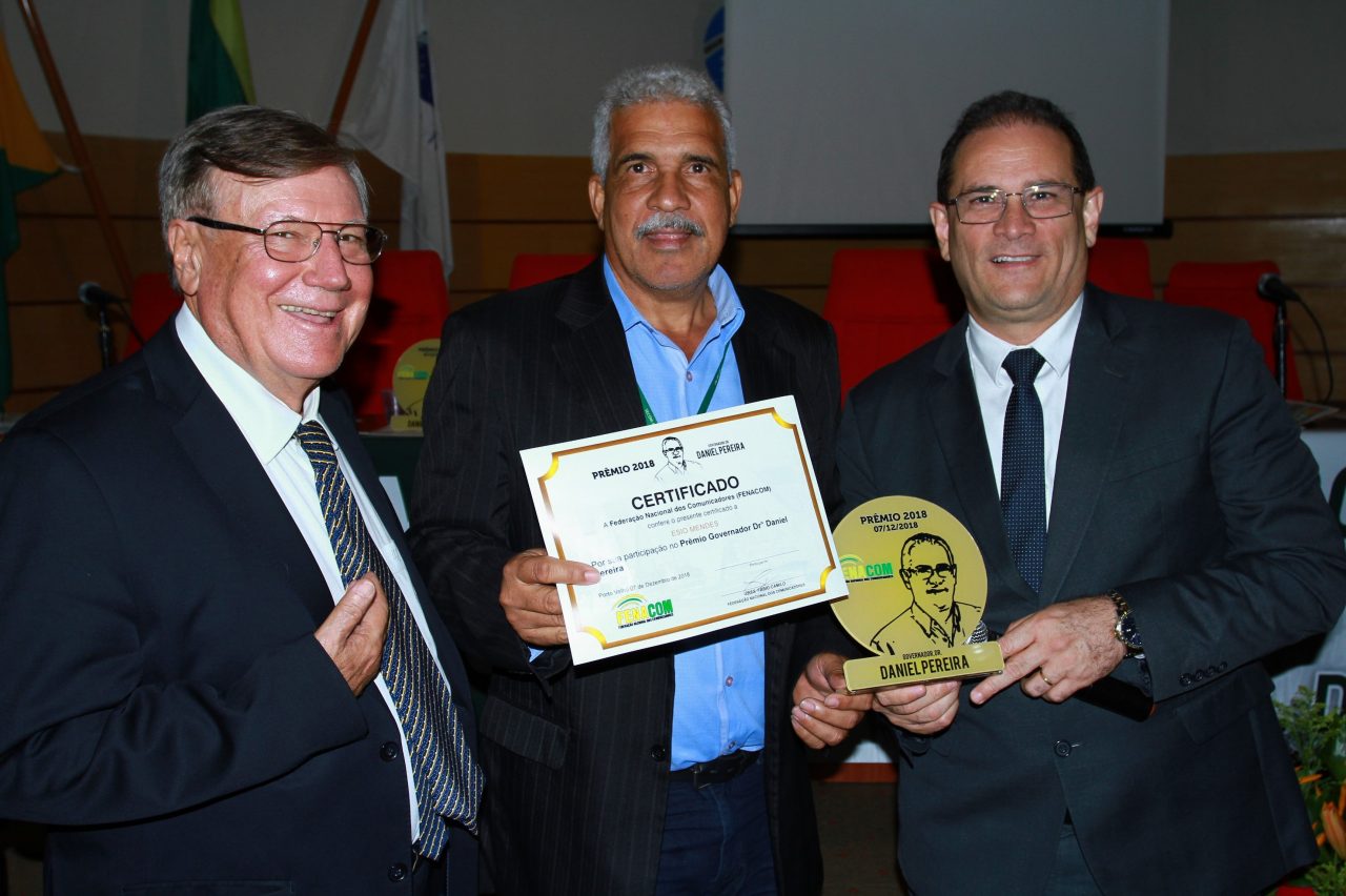 PRÊMIO FENACOM 2018 HOMENAGEIA GOVERNADOR DANIEL PEREIRA PELA GESTÃO - News Rondônia