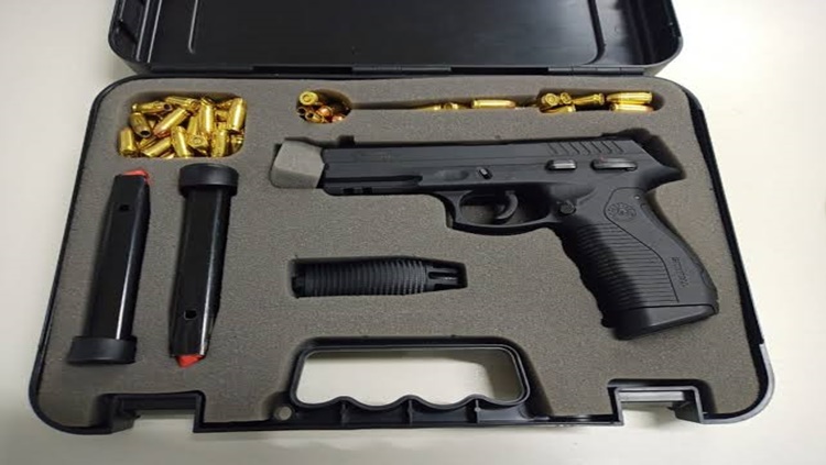 SW4: Polícia recebe denúncia e prende homem com pistola em veículo no centro da capital - News Rondônia
