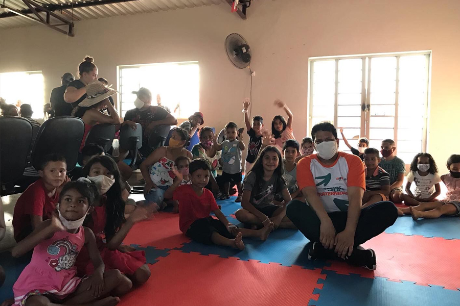 Jair Montes participa de festa para crianças no Residencial Cristal da Calama - News Rondônia