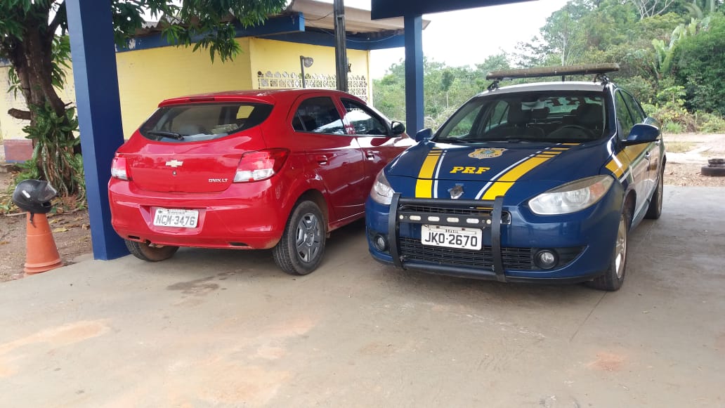 EM PORTO VELHO, PRF PRENDE DUAS IRMÃS FLAGRADAS EM CARRO ROUBADO - News Rondônia