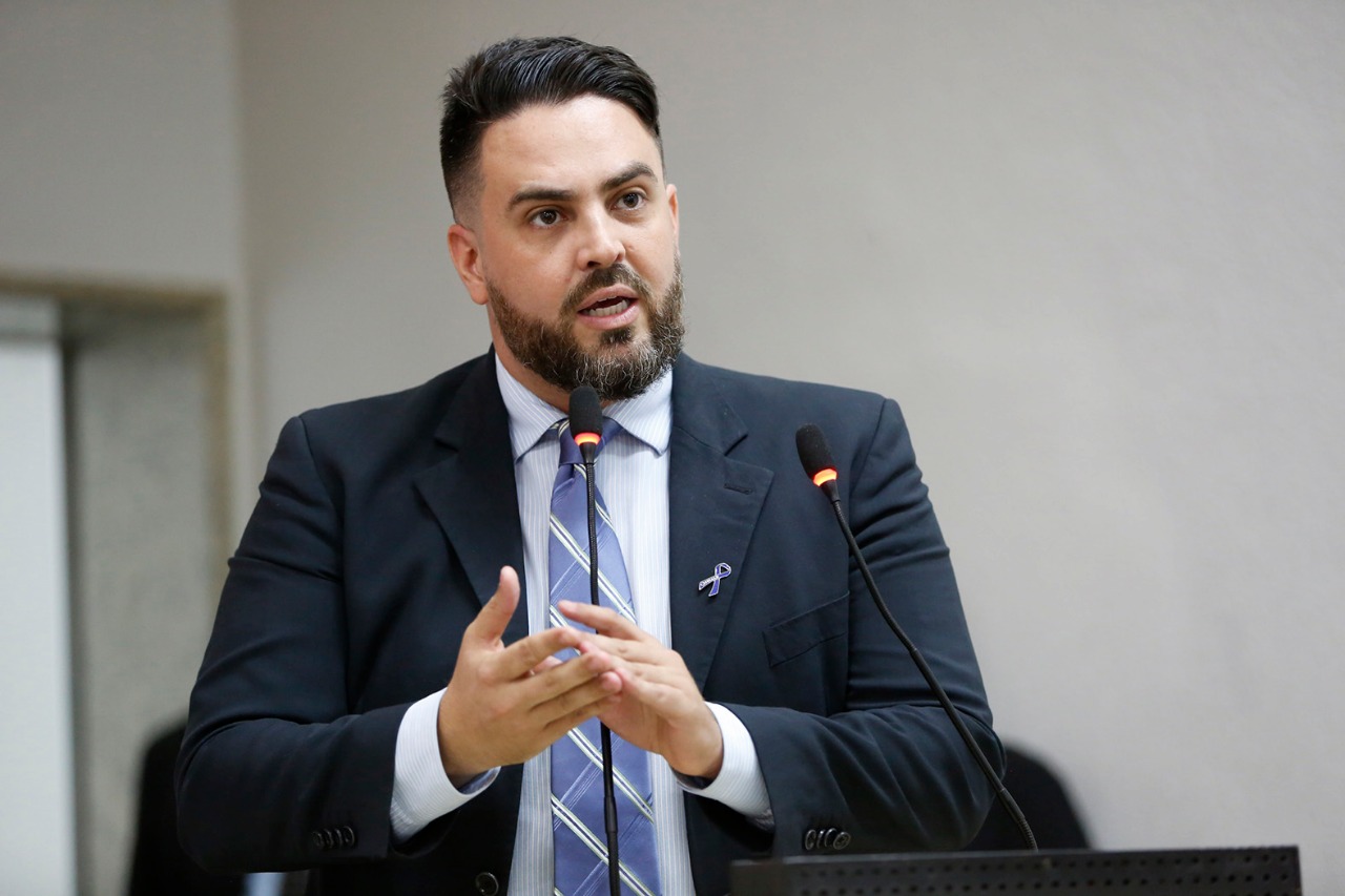 LÉO MORAES PEDE INCLUSÃO DE SERVIDORES DA SAÚDE NA LEI DO DUPLO VÍNCULO - News Rondônia