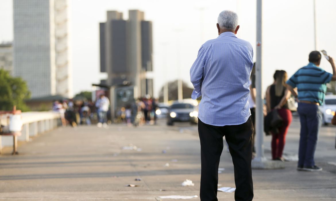 Inflação para idosos acumula taxa de 4% em 12 meses, diz FGV - News Rondônia