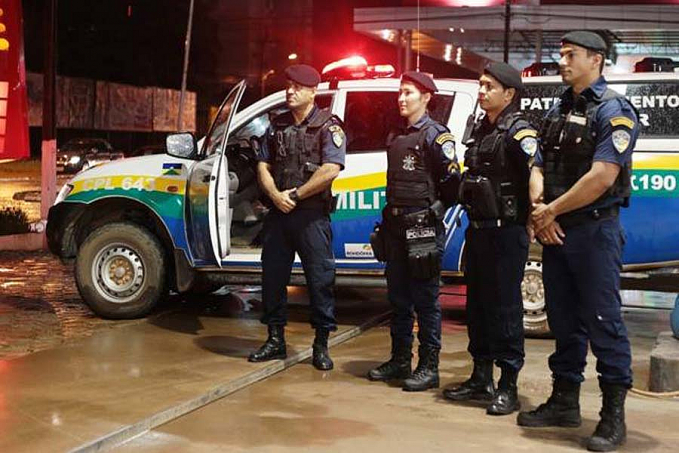 NO CENTRO - Guardador de veículos é preso após furtar carro - News Rondônia