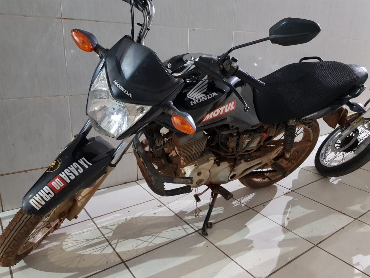 ADOLESCENTE É DETIDO COM ARMA CASEIRA APÓS ROUBAR MOTOCICLETA - News Rondônia