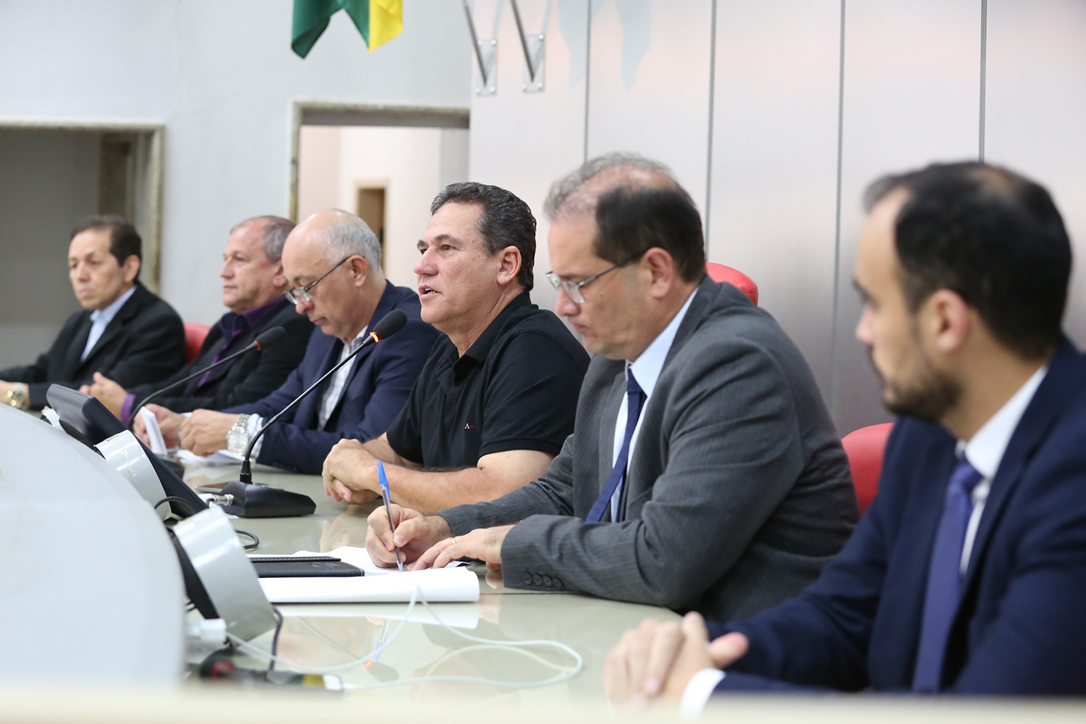 REUNIÃO NA ALE DISCUTE AUMENTO DA TARIFA DE ENERGIA ELÉTRICA EM RONDÔNIA - News Rondônia