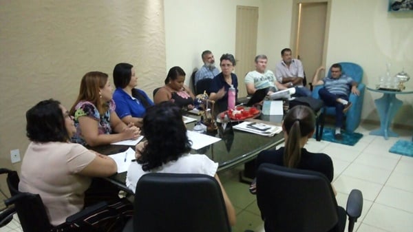 ROLIM DE MOURA: CGM E SEMPLADEGE PROMOVEM TREINAMENTO PARA OS SERVIDORES DO ADMINISTRATIVO DA PREFEITURA VISANDO O MONITORAMENTO E AVALIAÇÃO DO PPA - News Rondônia