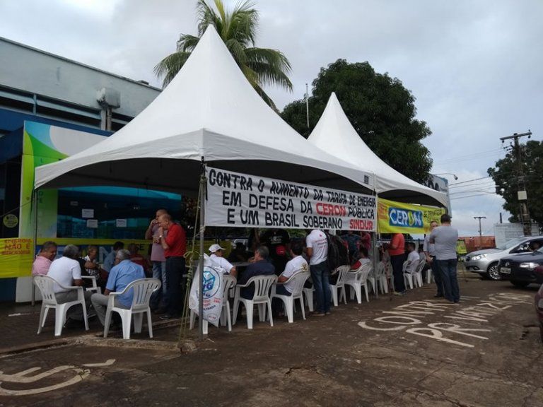 PELO SEGUNDO DIA, TRABALHADORES DA ELETROBRAS PARALISAM ATIVIDADES EM RO - News Rondônia