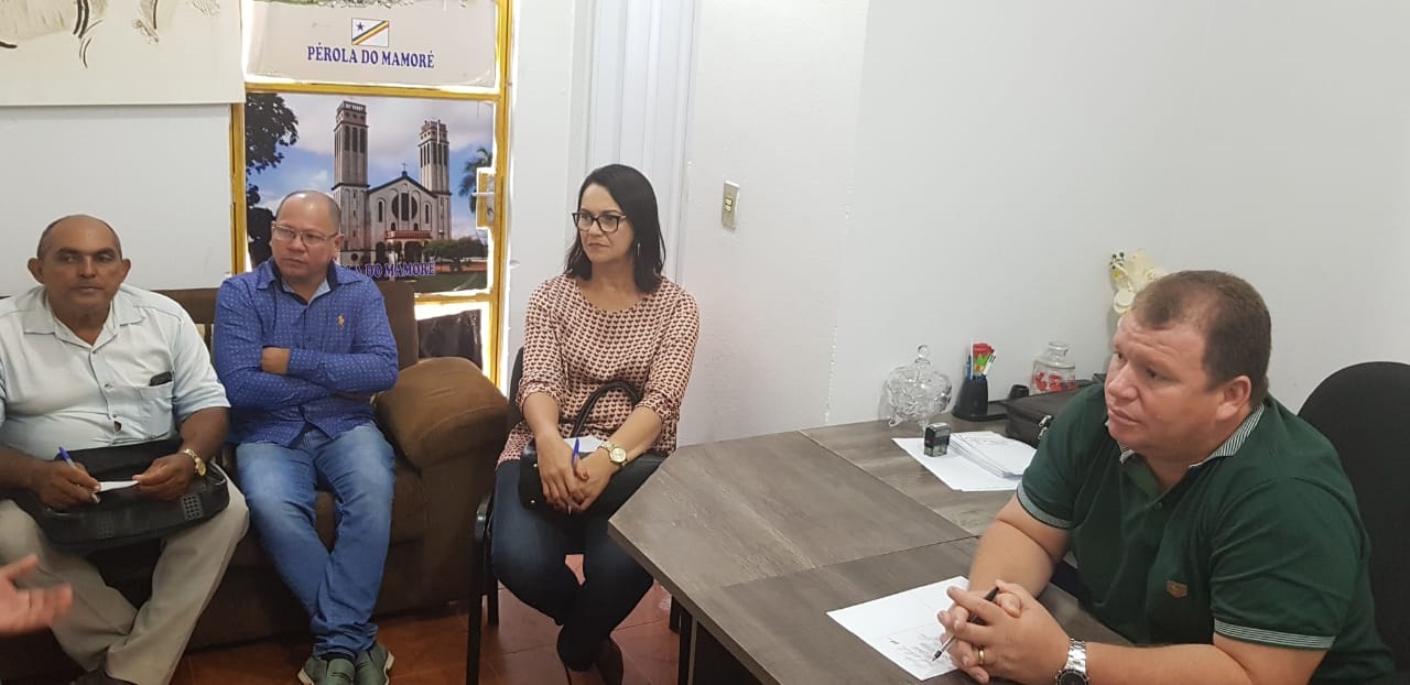 DR NEIDSON SE REÚNE COM REGENTES DE BANDAS E FANFARRAS DE GUAJARÁ-MIRIM E NOVA MAMORÉ - News Rondônia