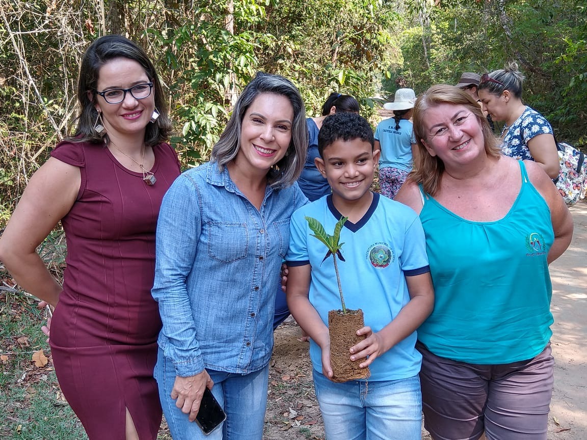 Escola municipais de Vilhena aderem ao projeto Adote Uma Árvore Com Poesia - News Rondônia