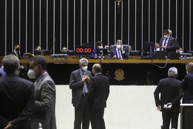 Câmara aprova inclusão da educação bilíngue de surdos na LDB - News Rondônia