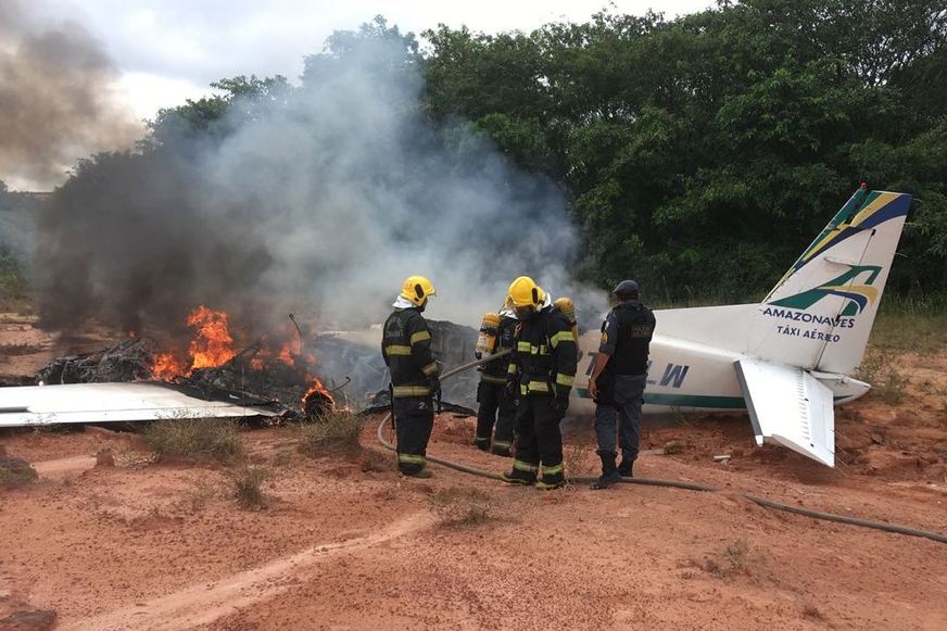 AVIÃO DE PEQUENO PORTE CAI EM ÁREA DE MATA PRÓXIMO AO AEROCLUBE DE MANAUS - News Rondônia