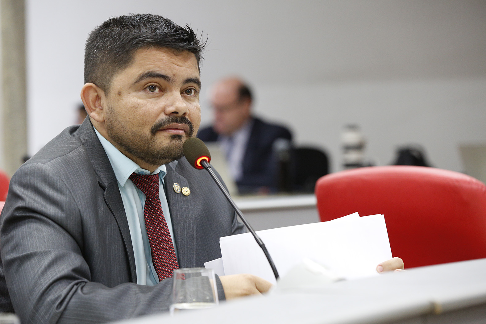 SESSÃO SOLENE EM HOMENAGEM A SERVIDORES PÚBLICOS QUE TRABALHARAM NA REFORMA DO ESTÁDIO ALUÍZIO FERREIRA - News Rondônia