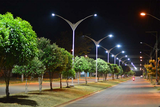 Mais LED em Vilhena: Moisés de Freitas recebe nova iluminação na avenida Melvin Jones - News Rondônia