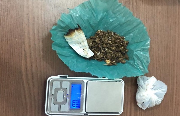 POLÍCIA MILITAR FECHA BOCA DE FUMO E PRENDE INFRATORES EM ESPIGÃO DO OESTE - News Rondônia