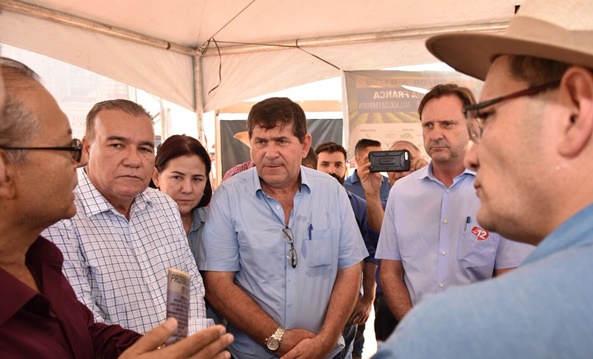 ESTIMULAR AS INDÚSTRIAS E CRIAR NOVOS NEGÓCIOS SERÁ META DE ACIR NO GOVERNO - News Rondônia