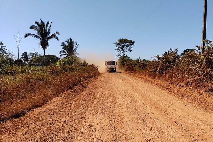 Recuperação de estradas nos distritos avança com período de poucas chuvas - News Rondônia