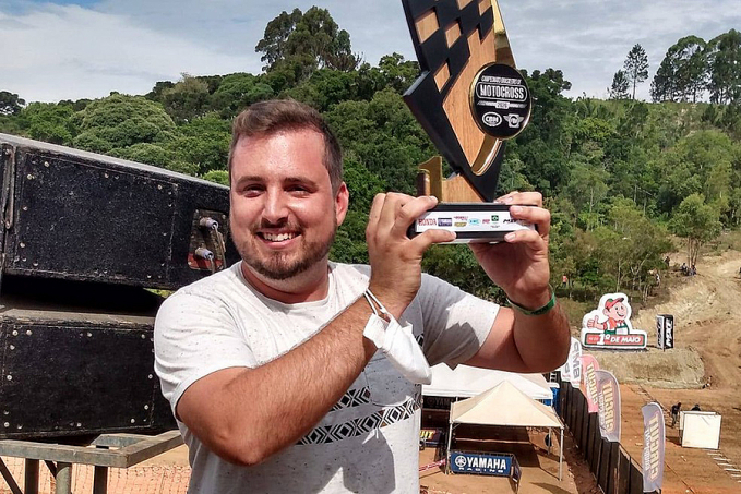 Jovem morre após churrasqueira explodir e deixá-lo com 80% do corpo queimado no interior - News Rondônia