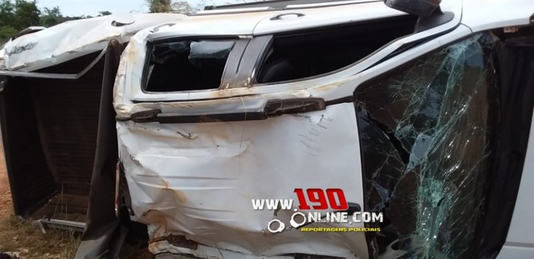 JOVEM DE 19 ANOS MORRE EM CAPOTAMENTO DE CAMINHONETE - News Rondônia