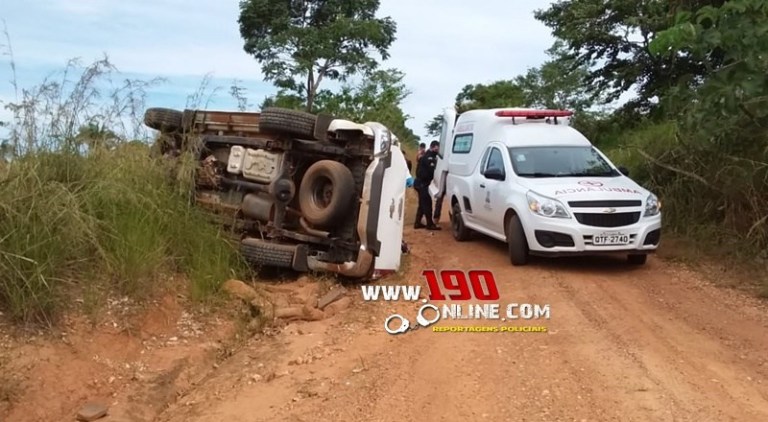 JOVEM DE 19 ANOS MORRE EM CAPOTAMENTO DE CAMINHONETE - News Rondônia