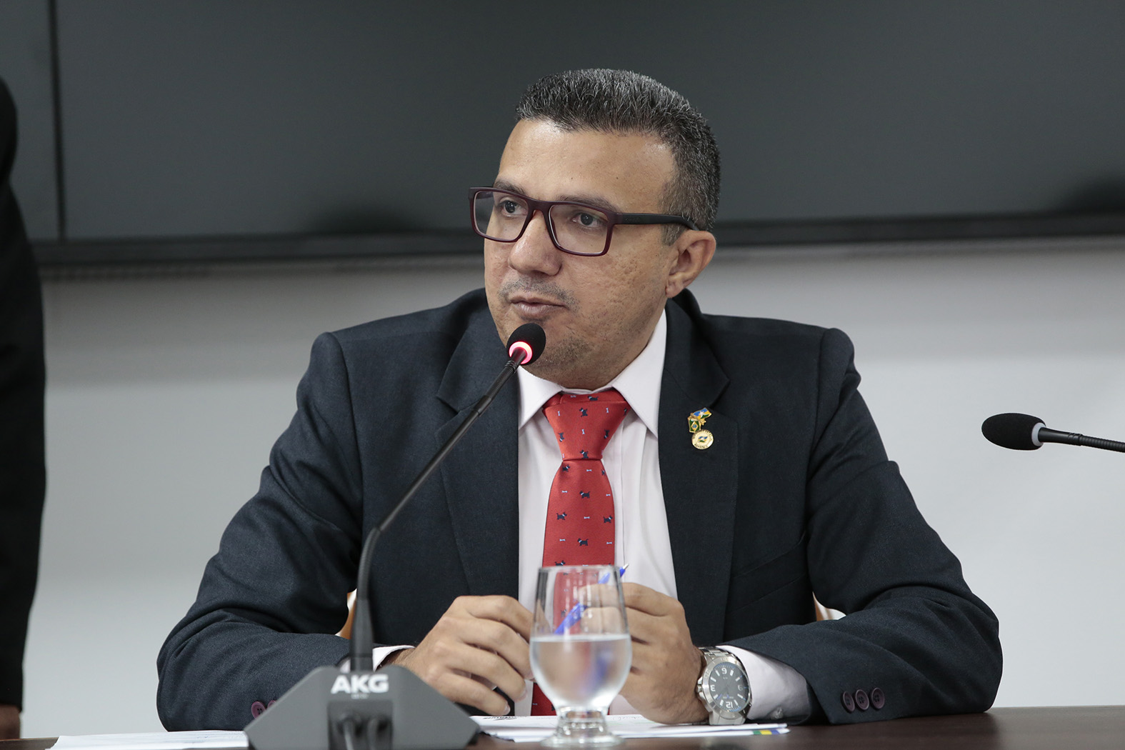 PROJETO DE LEI APRESENTADO PELO DEPUTADO ALEX SILVA PREVÊ BRINQUEDOS ADAPTADOS PARA CRIANÇAS COM DEFICIÊNCIA EM ÁREAS DE LAZER - News Rondônia