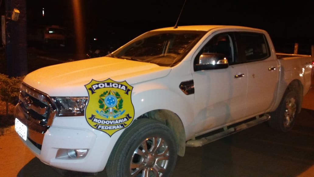 APÓS TROCA DE TIROS, PRF RECUPERA VEÍCULO E LIBERTA IDOSO - News Rondônia