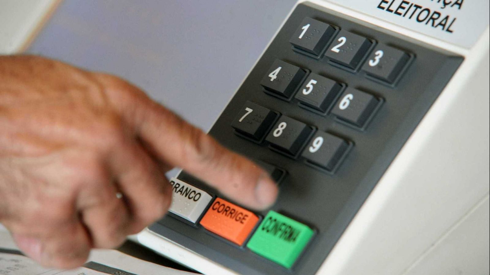 BRASILEIROS APTOS A VOTAR NO EXTERIOR SÃO MAIS DE 500 MIL - News Rondônia