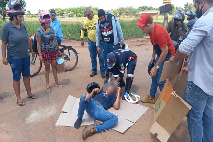 GRAVE ACIDENTE - Motociclista fica sangrando pela boca na zona leste - News Rondônia