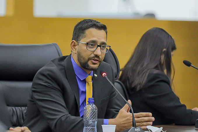 Deputado Anderson alertou sobre a falta de segurança e as péssimas condições do presídio de Ariquemes que registrou fuga em massa nesta terça - News Rondônia
