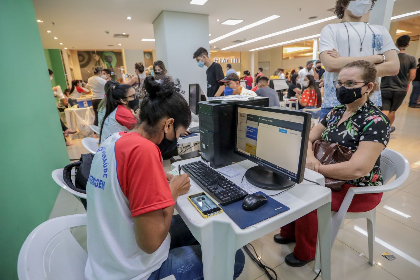 Ação de imunização no Espaço Alternativo é cancelada por causa de temporal - News Rondônia