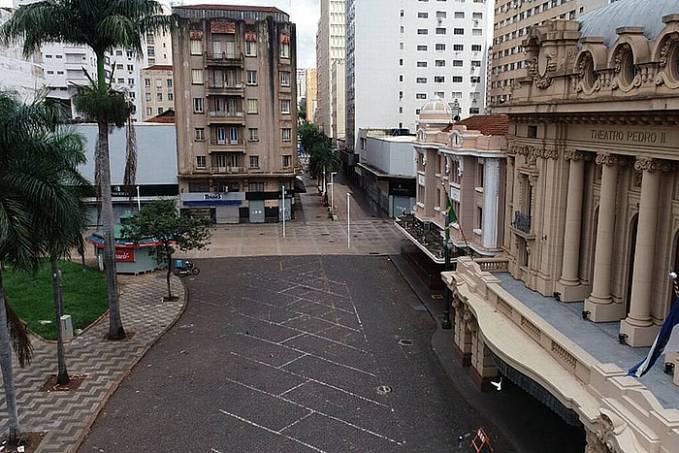 Primeiro dia de lockdown, Ribeirão Preto tem ruas vazias e moradores relatam desespero em mercados na véspera - News Rondônia