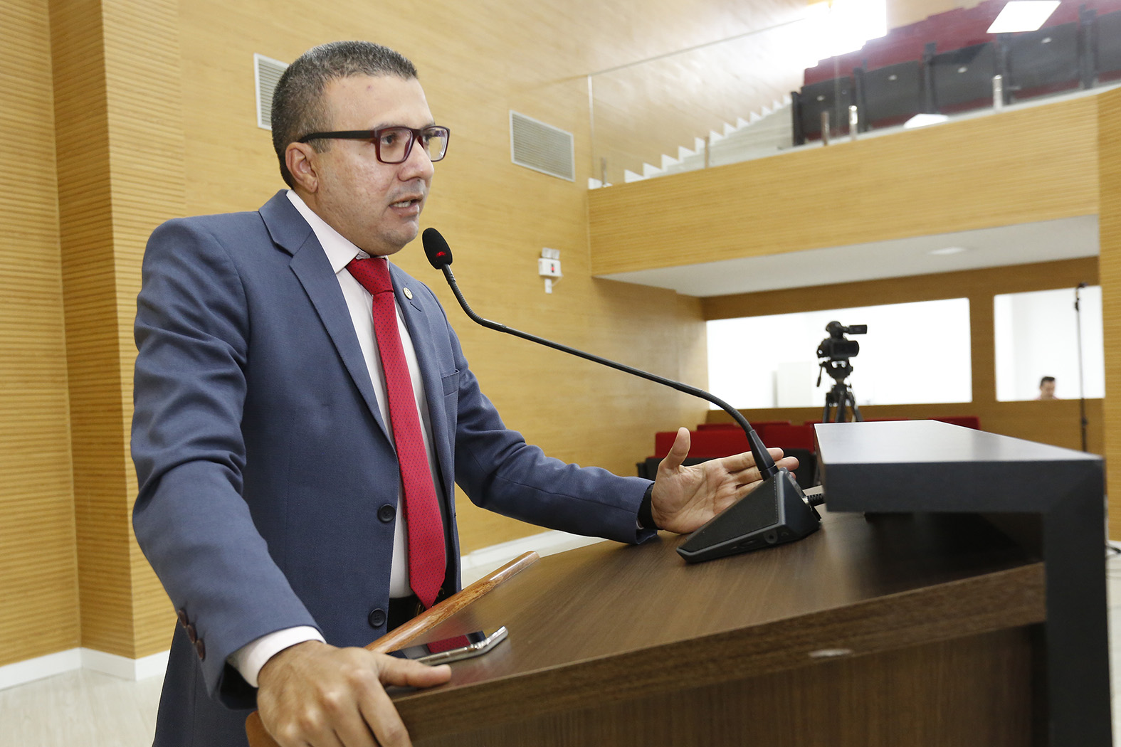 APROVADA LEI DE AUTORIA DO DEPUTADO ALEX SILVA QUE RECONHECE TEMPLOS RELIGIOSOS COMO ATIVIDADE ESSENCIAL EM PERÍODOS DE CALAMIDADE PÚBLICA - News Rondônia