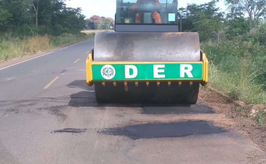 MANUTENÇÃO - DER recupera pavimentação asfáltica da RO-370 entre Colorado do Oeste e Cabixi - News Rondônia