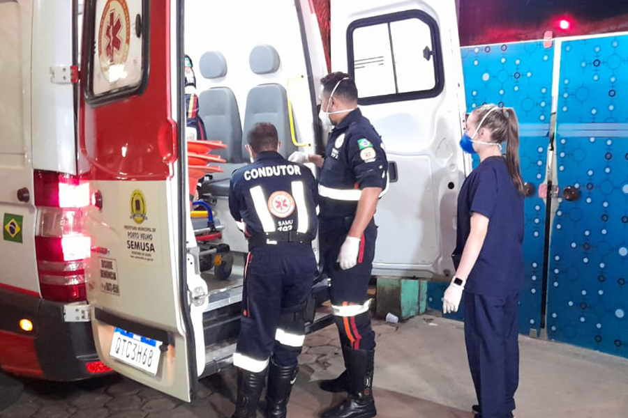 BALEADOS: Dupla tenta assaltar policial militar e após troca de tiros vão parar no hospital - News Rondônia
