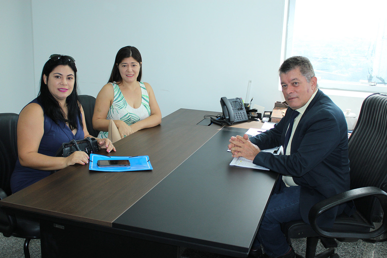 DEPUTADO EDSON MARTINS RECEBE DEMANDAS DA EDUCAÇÃO DE MONTE NEGRO - News Rondônia