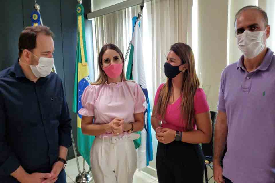 Deputado Alex Redano acompanha Mariana Carvalho e Alan Queiroz em encontro com prefeita de Ariquemes - News Rondônia