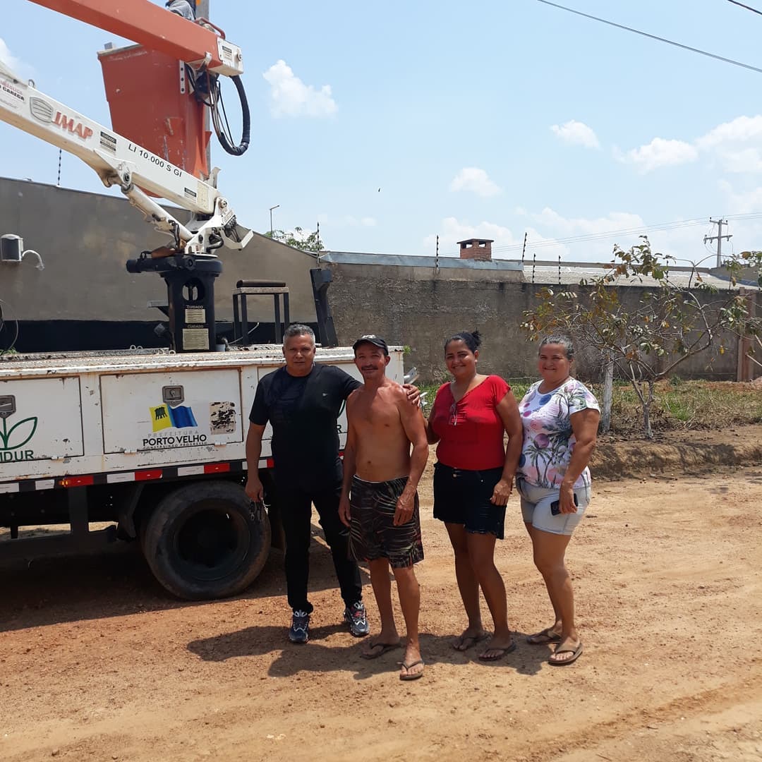 Vereador Valtinho Canuto tem pedido de manutenção nos postes de iluminação na Vila São João atendido - News Rondônia