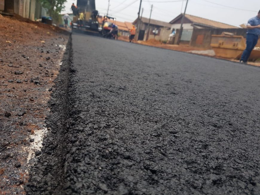 MELHORIAS - Ordem de serviço é assinada para conclusão de pavimentação asfáltica da área urbana de Rolim de Moura - News Rondônia