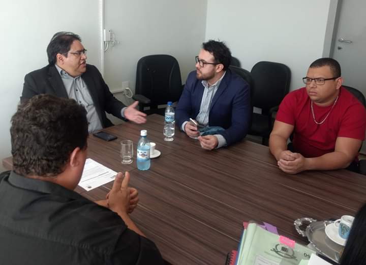 MÁRCIO OLIVEIRA REIVINDICA VAGAS PARA PROFESSOR DE LIBRAS NOS CONCURSOS PÚBLICOS MUNICIPAIS - News Rondônia