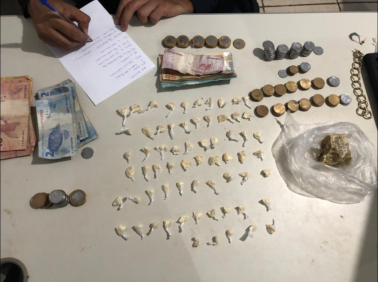 TORNOZELEIRA DO WIFI - PM prende jovem com droga em bar - News Rondônia