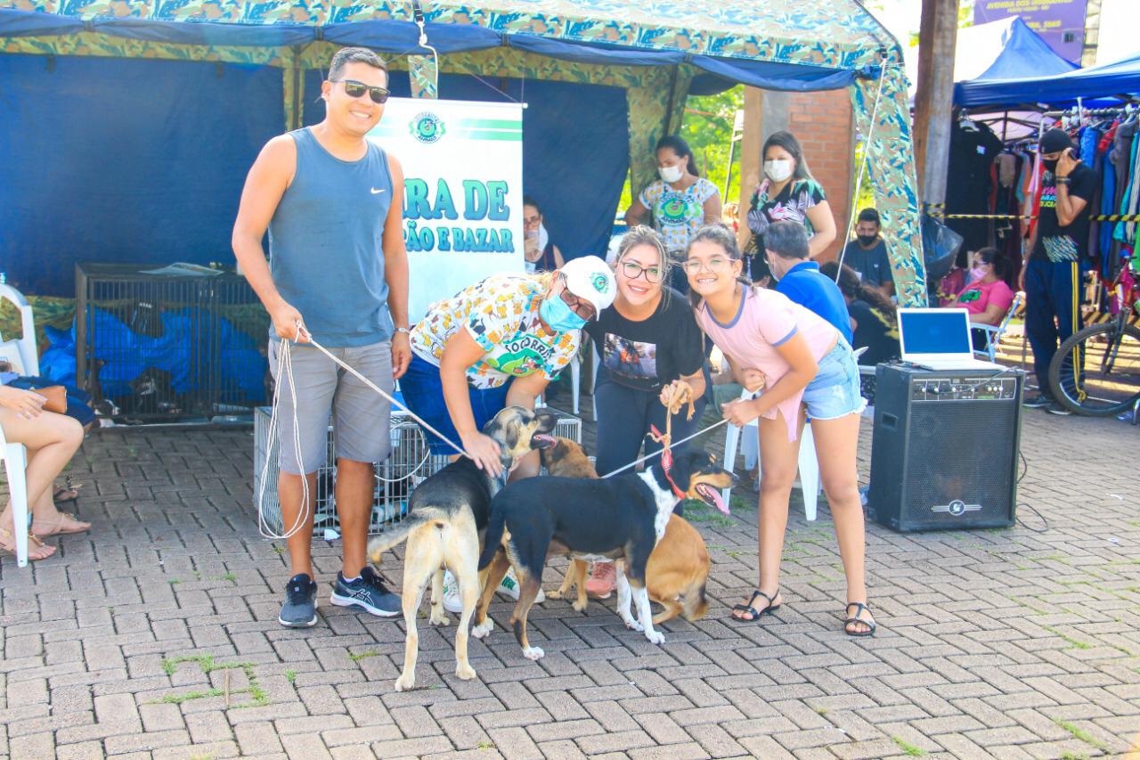 Apaixonada por bichos Márcia Socorristas Animais realiza bazar para ajudar animais abandonados - News Rondônia