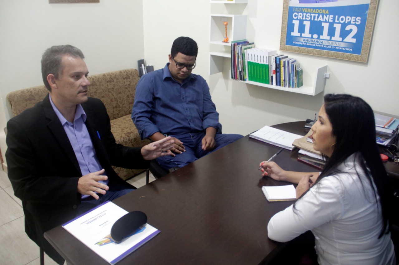 CRISTIANE LOPES SE REÚNE COM DIRETORIA DA ASSOCIAÇÃO DOS FARMACÊUTICOS DE RONDÔNIA - News Rondônia