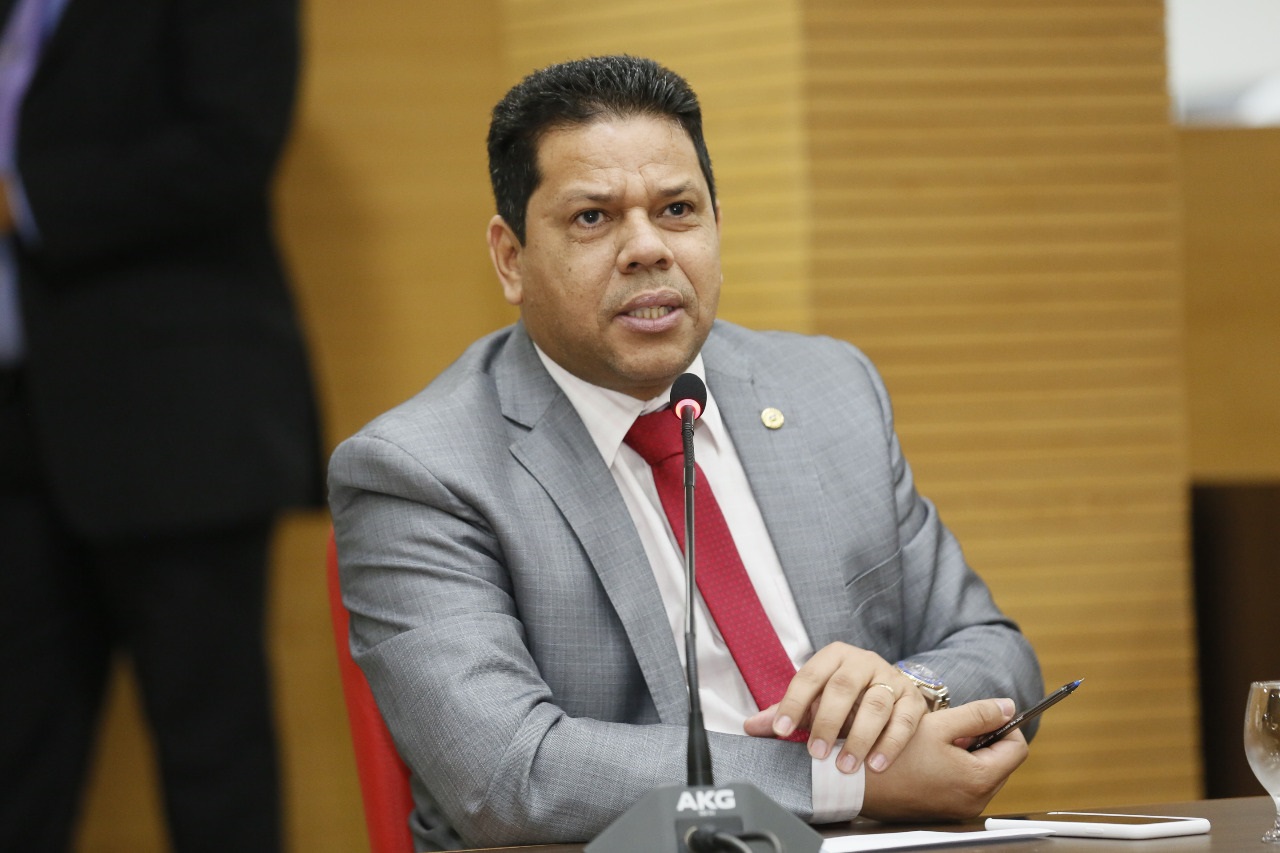 Deputado Jair Montes destina mais de 1,7 mi para a educação no município de Porto Velho - News Rondônia