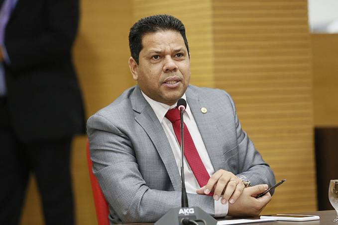 Deputado Jair Montes destina mais de 1,7 mi para a educação no município de Porto Velho - News Rondônia